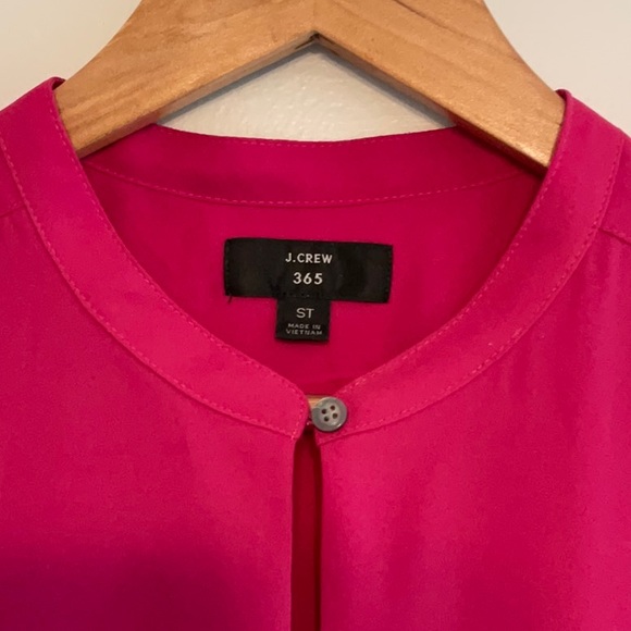 J CREW women’s sleeveless blouse - Picture 2 of 8